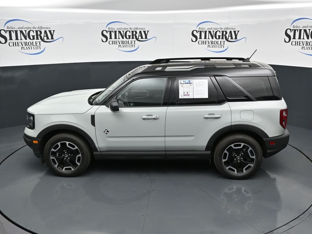 Used 2023 Green Ford Outer Banks image 21