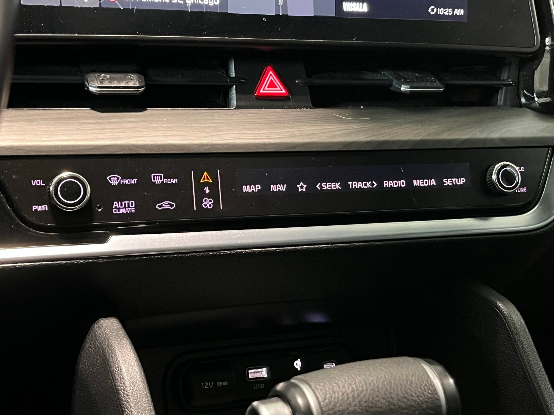 Used 2024 Green Kia X-Line image 23