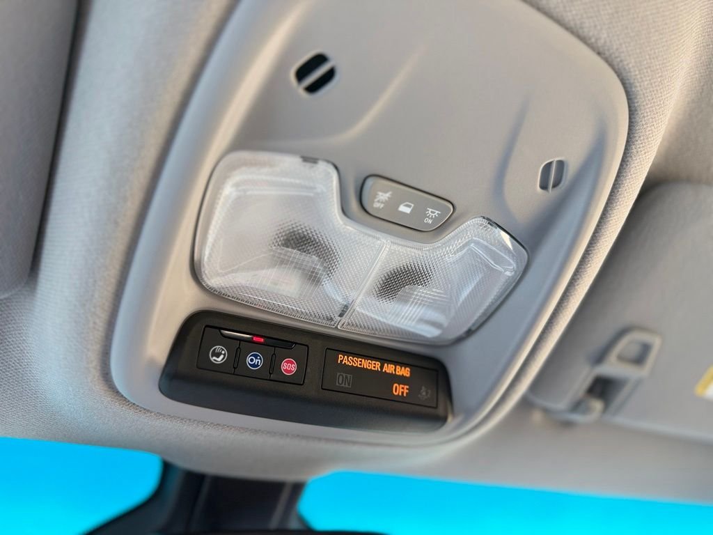 Used 2020 Blue Chevrolet LT image 14