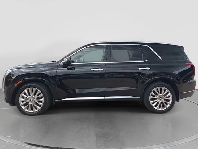 Used 2020 Black Hyundai Limited image 7