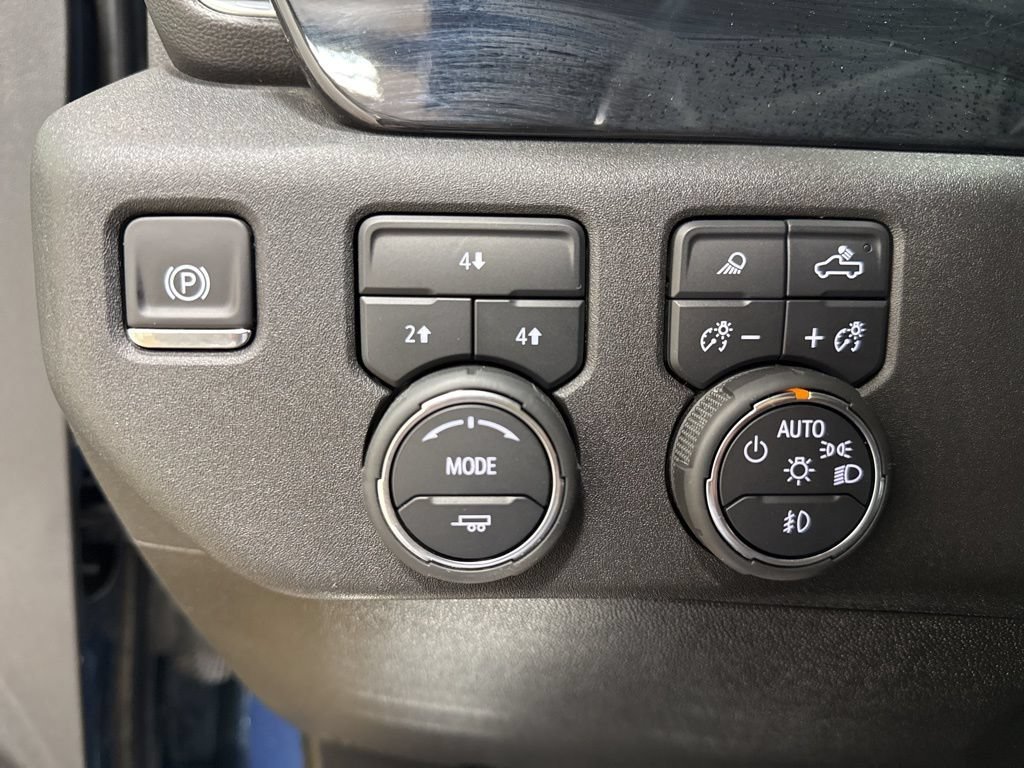 2025 Chevrolet Silverado 2500HD LT - Photo 14