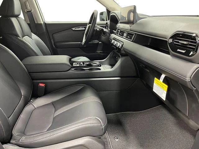 New 2026 White Honda AWD RTL image 27