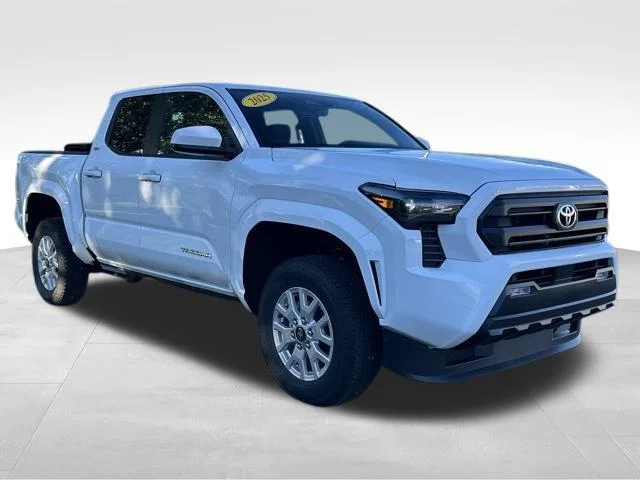 Certified Used 2025 ICE CAP Toyota  image 7