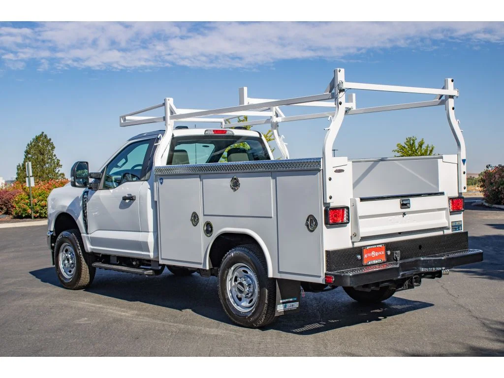 New 2026 OXFORD WHITE Ford XL image 6