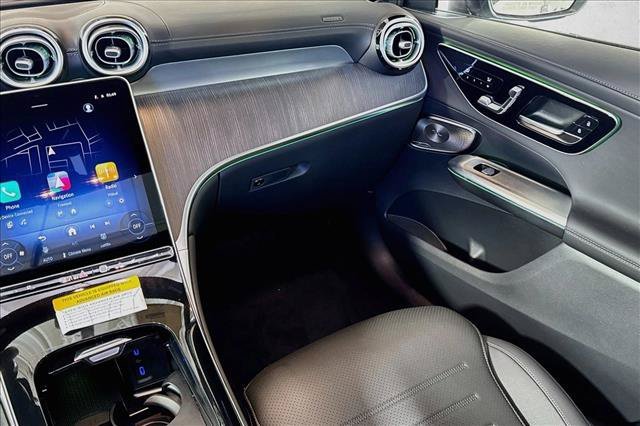 New 2026 Polar White Mercedes-Benz GLC 300 image 51