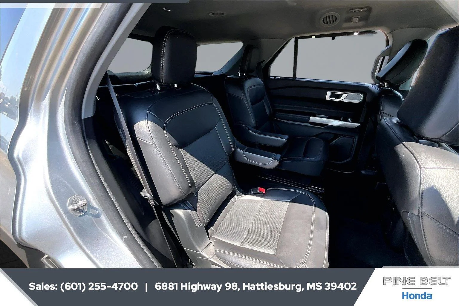 Used 2023 Iconic Silver Ford Limited image 20
