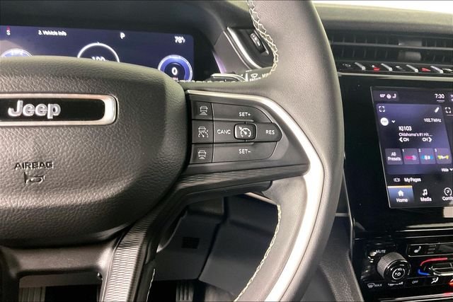 Used 2023 Black Jeep Altitude image 11