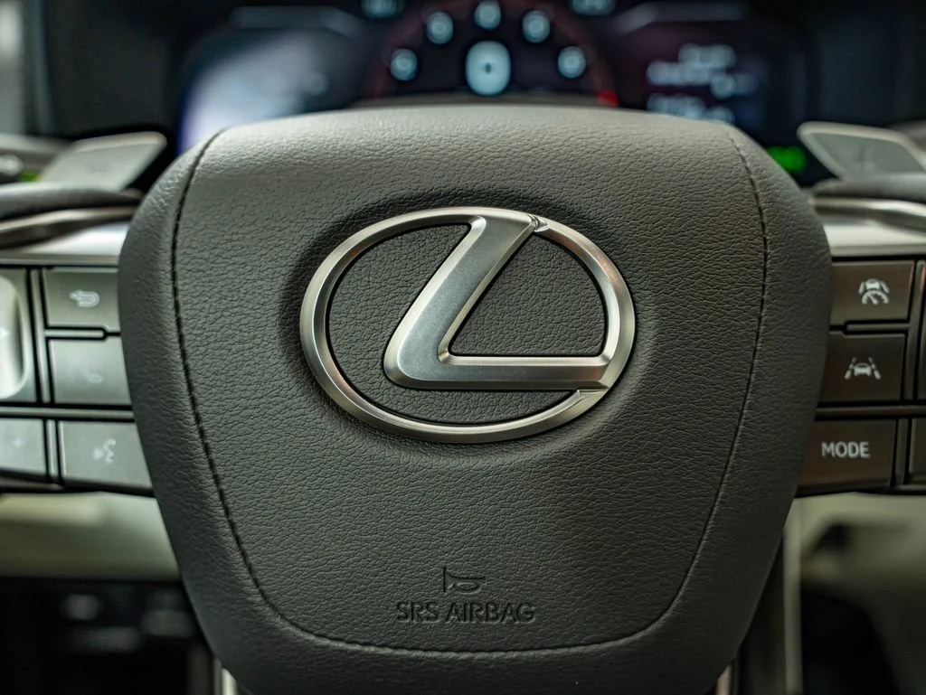 New 2026 HAKUGIN MATTE WHITE Lexus F SPORT AWD image 25