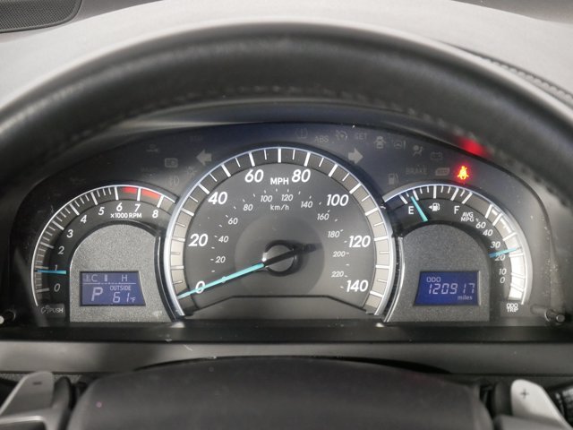 Used 2014 Magnetic Gray Metallic Toyota SE image 20