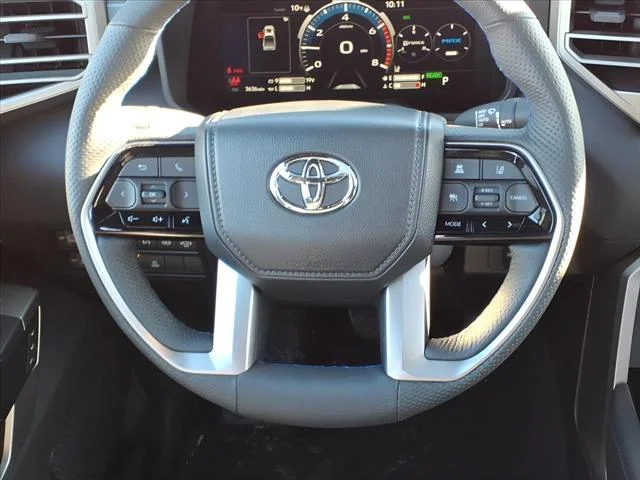Certified Used 2026 WIND CHILL PEARL Toyota  image 14