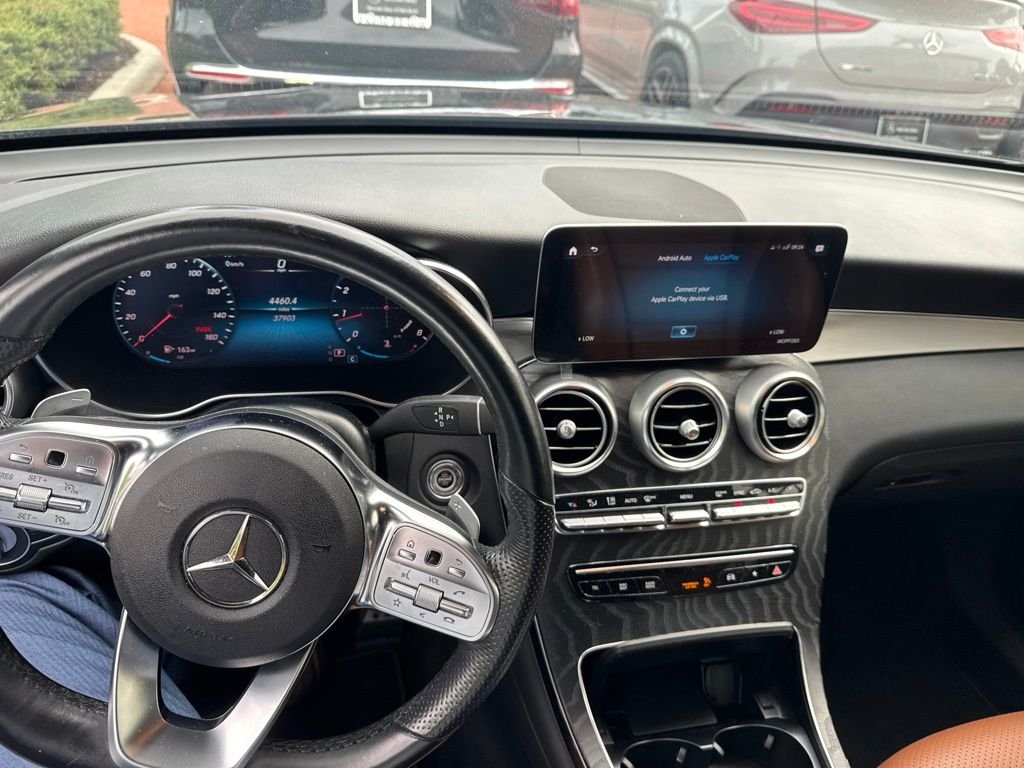 Certified Used 2022 Black Mercedes-Benz GLC 300 image 3