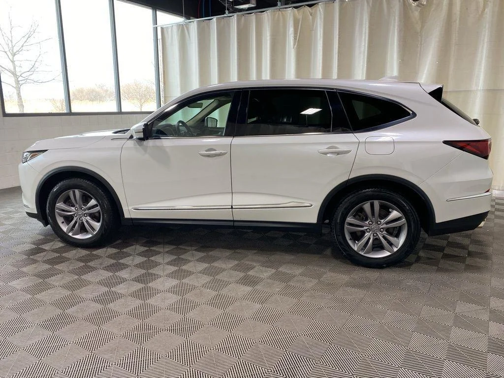 Used 2023 Platinum White Pearl Acura 3.5L image 7