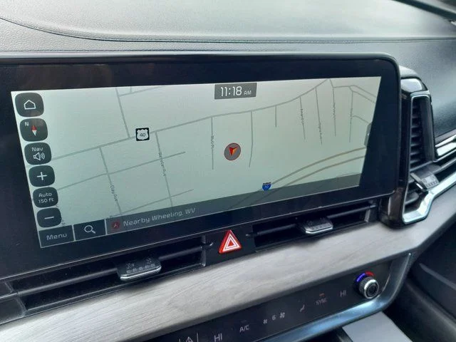 Used 2023 White Kia X-Line image 22