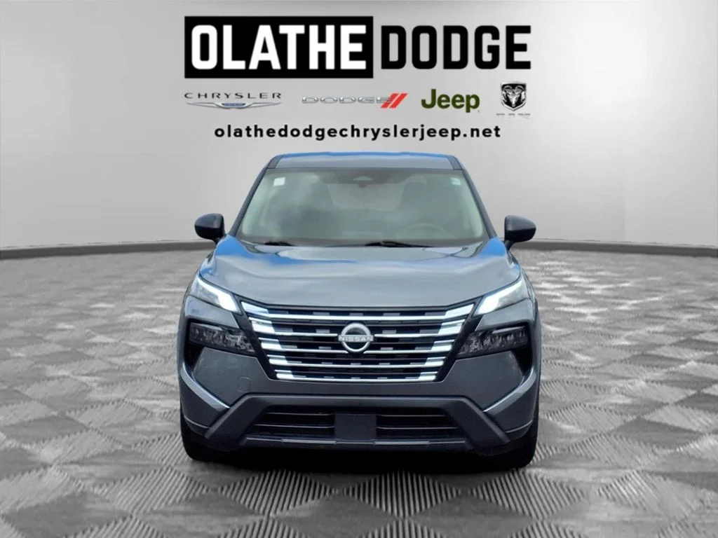 Used 2024 Gray Nissan S image 29