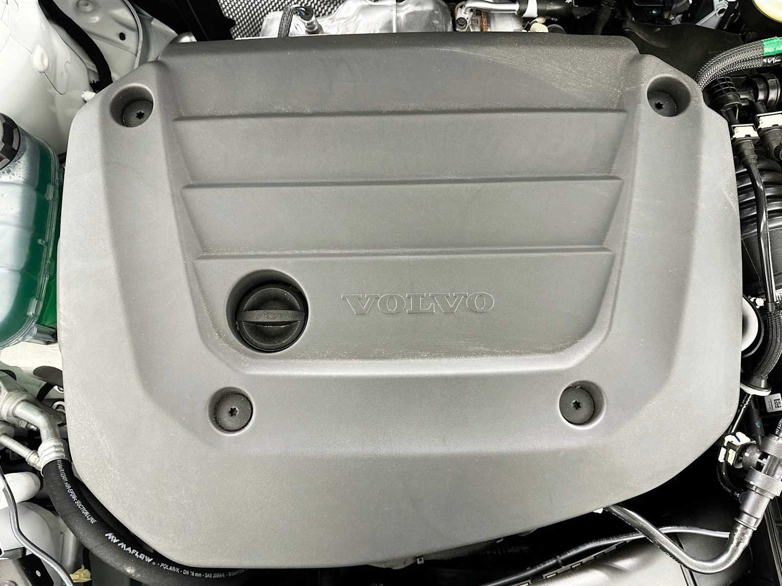 2025 Volvo XC40 Plus - Photo 26