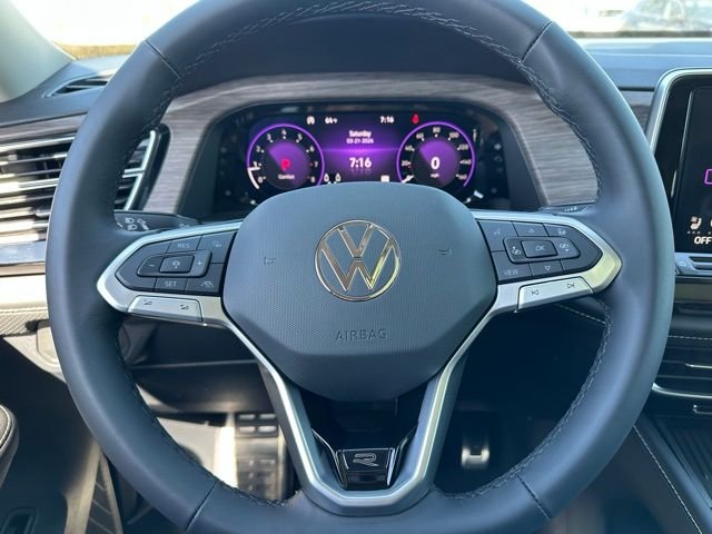 New 2026 Deep Black Pearl Volkswagen 2.0T SEL Premium R-Line image 41