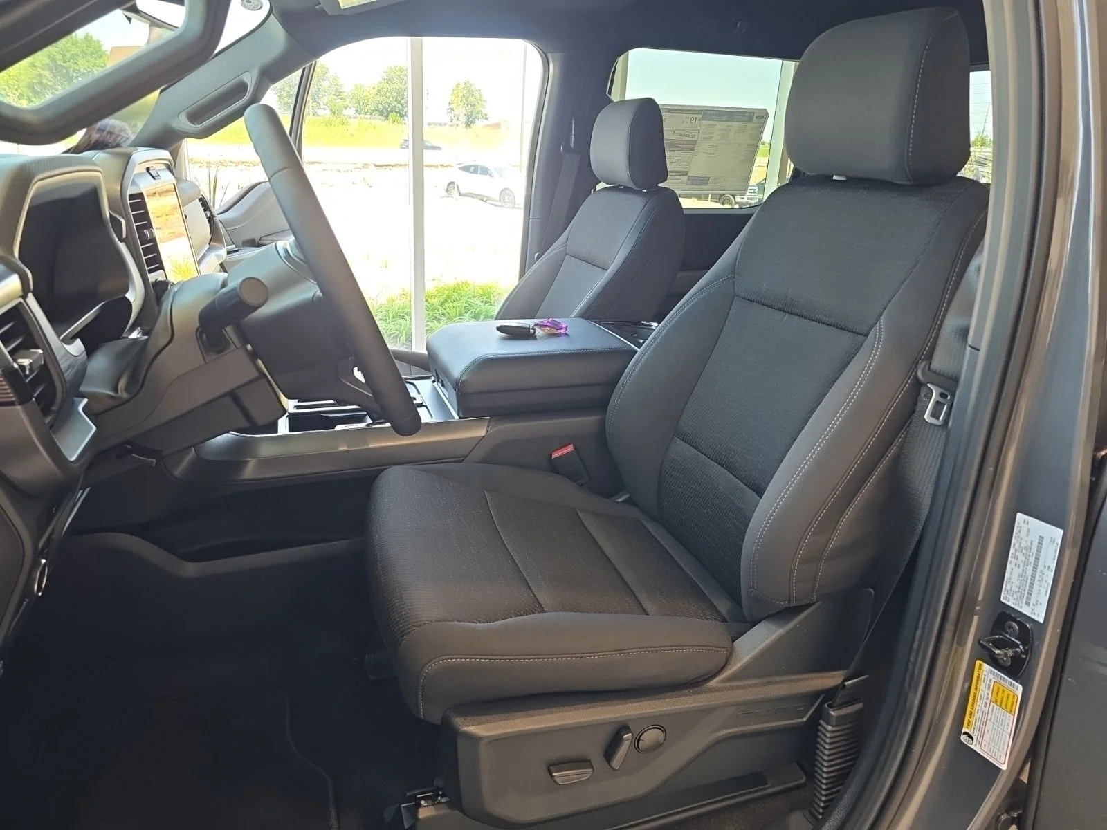 New 2026 Carbonized Gray Metallic Ford XLT image 17