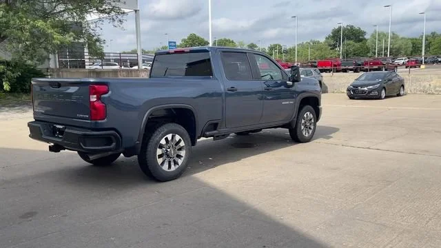 2026 Chevrolet Silverado 2500 HD Custom - Photo 8