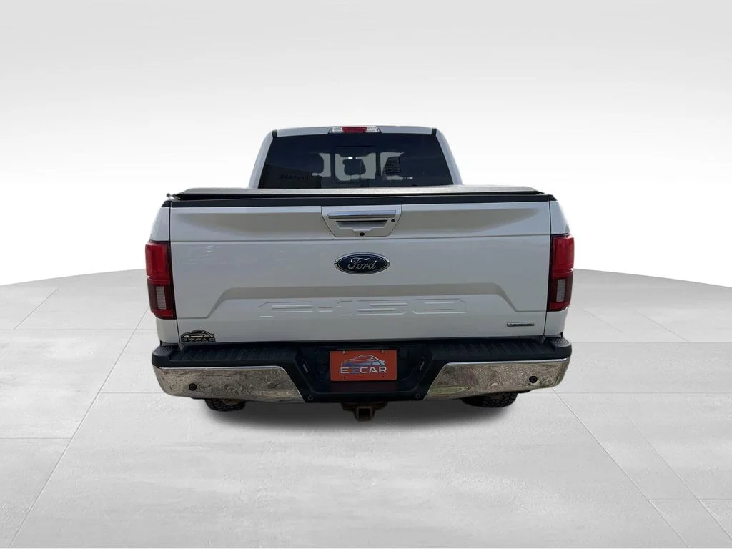 Used 2019 White Platinum Clearcoat Metallic Ford Lariat image 6