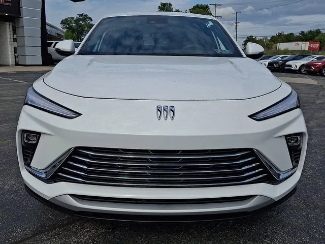 New 2026 Summit White Buick Preferred image 2