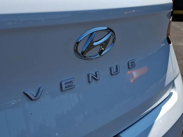 New 2026 White Hyundai SEL image 20