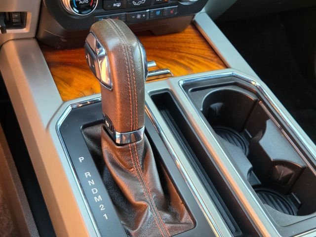 Used 2015  Ford King Ranch image 23