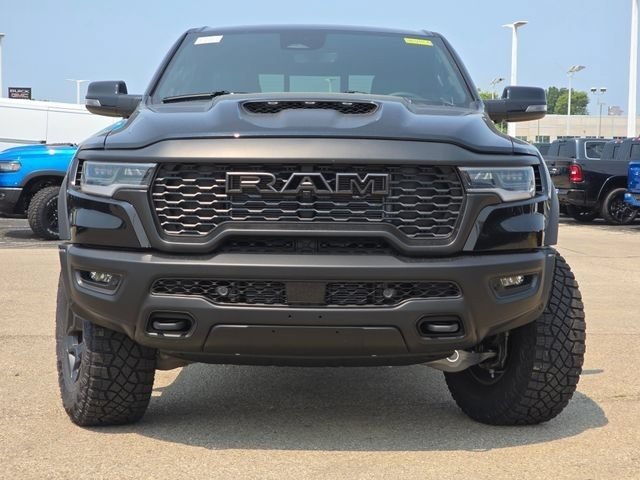 New 2026 Diamond Black Crystal Pearl-Coat Exterior Paint RAM RHO image 3