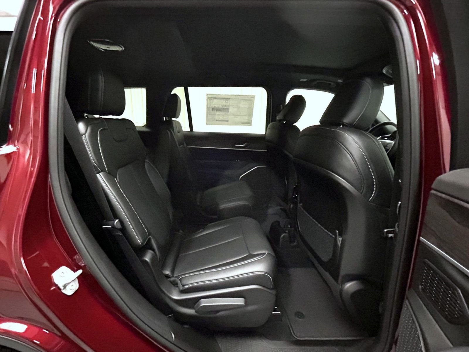 New 2026 Velvet Red Pearlcoat Jeep Limited Reserve image 18
