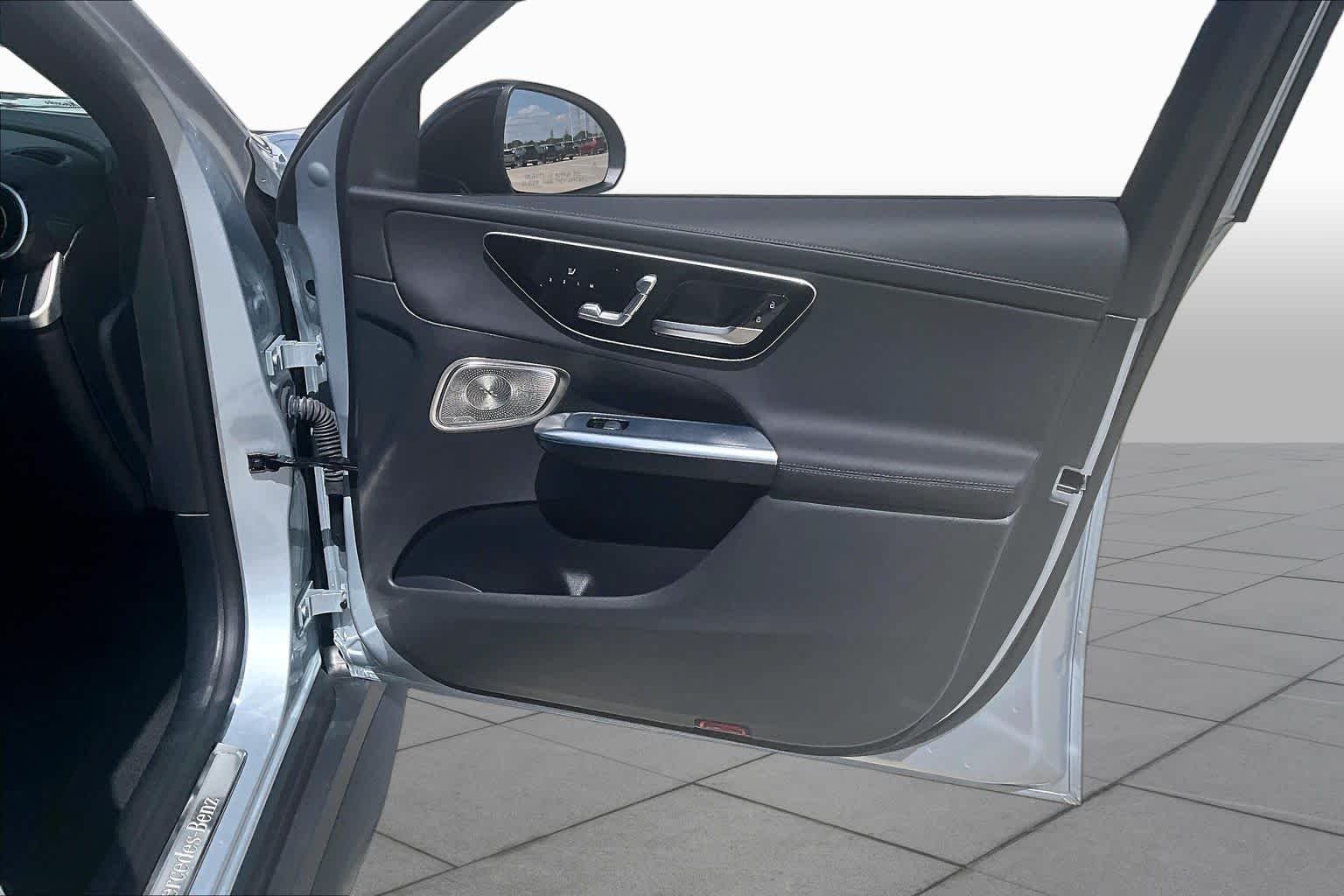Used 2024 Cirrus Silver Metallic Mercedes-Benz GLC 300 image 24