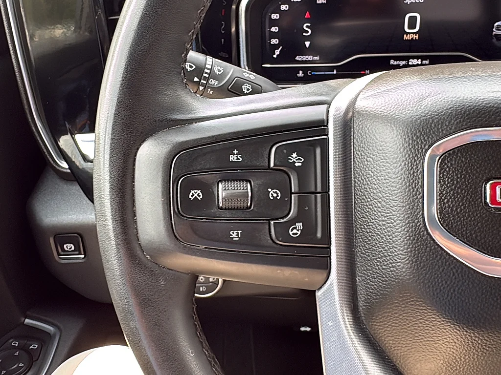 Used 2025 Titanium Rush Metallic GMC SLT image 18