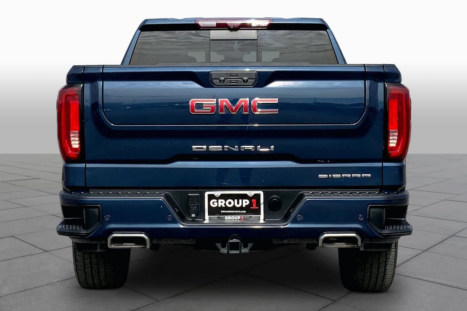 Used 2022 Pacific Blue Metallic GMC Denali image 5
