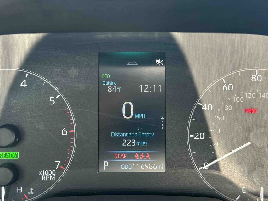 Used 2023 White Toyota LE image 22