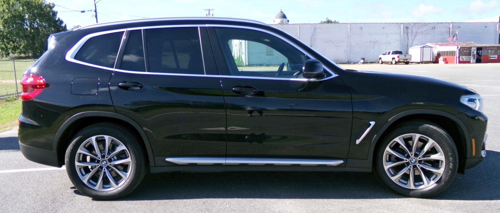 Used 2019 Jet Black BMW xDrive30i image 6
