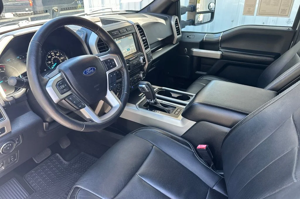 Used 2018 Ingot Silver Ford Lariat image 11