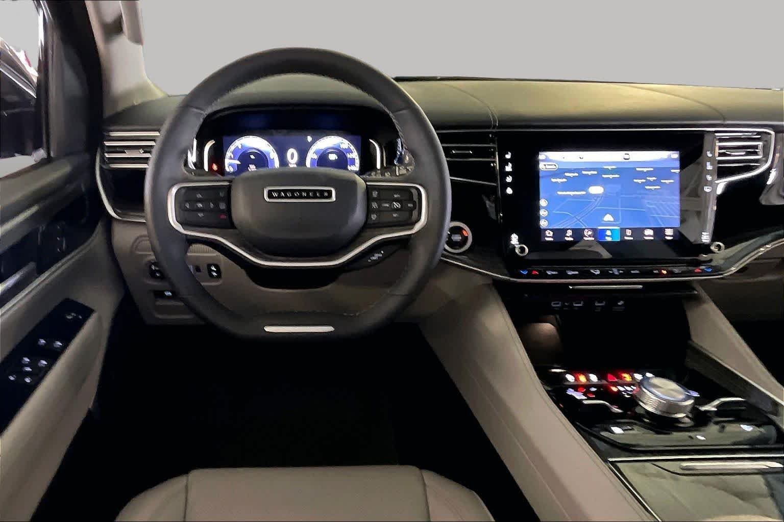 2022 Jeep Wagoneer 5
