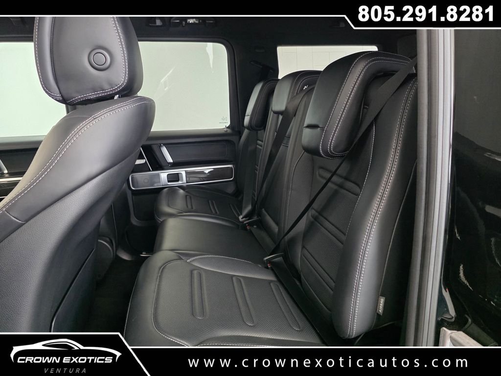 Used 2023  Mercedes-Benz G 550 image 24