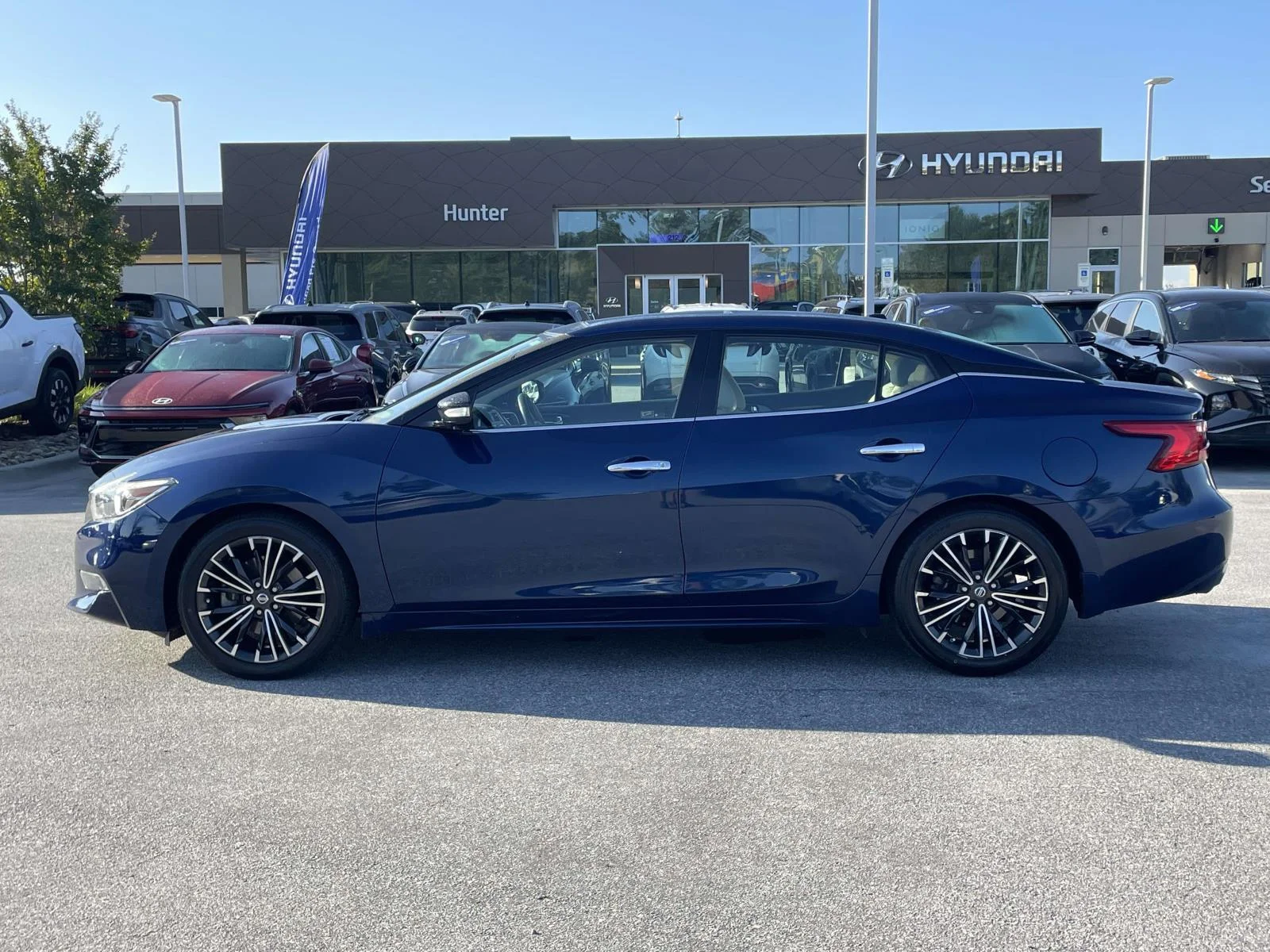 Used 2017 Deep Blue Pearl Nissan Platinum image 26