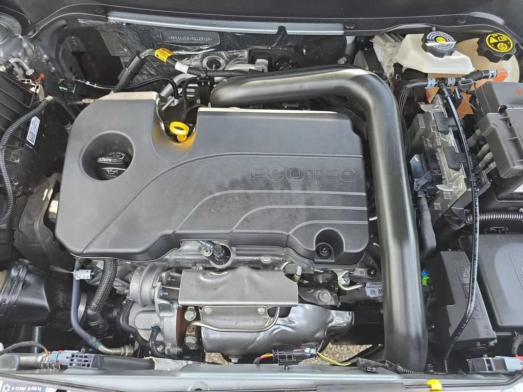 2024 Chevrolet Equinox LT - Photo 31