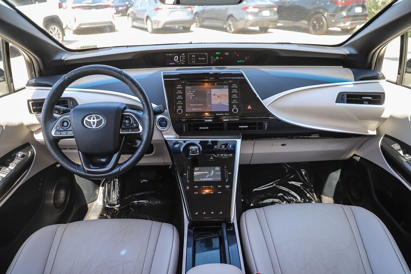 Used 2018 Black Toyota Base image 12