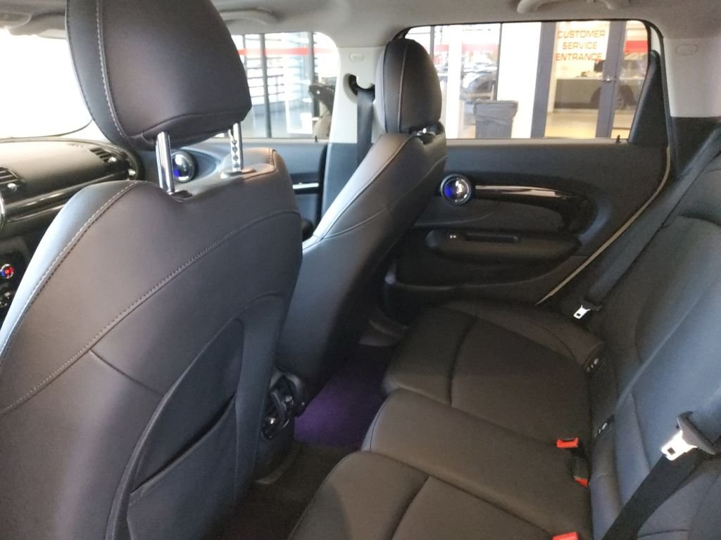 Used 2019 White MINI Classic image 19