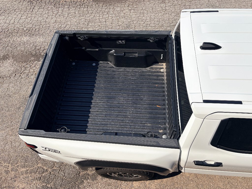 Used 2026 Ice Cap Toyota SR5 image 30