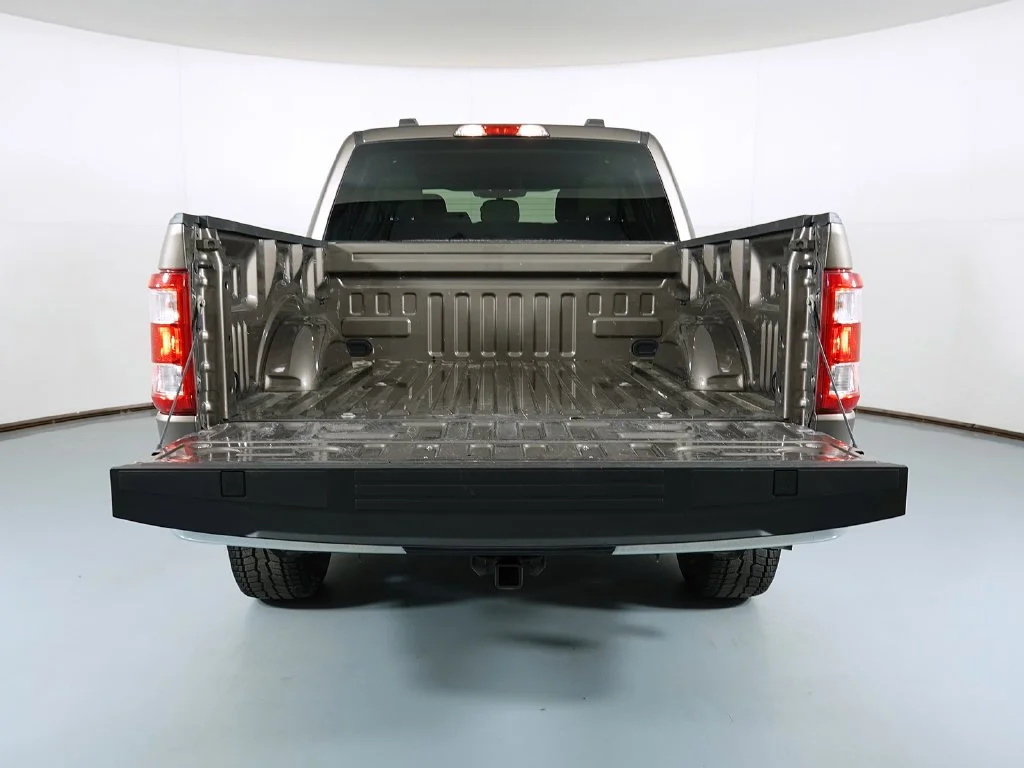 Used 2022 Gray Ford XL image 6