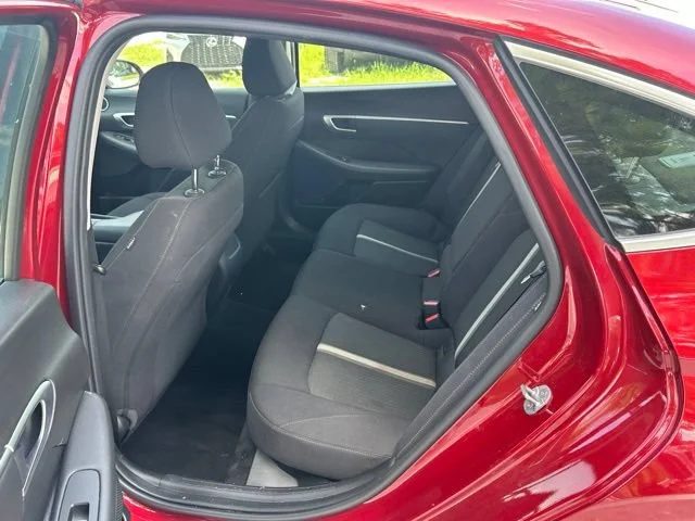 Used 2025 Ultimate red Hyundai SEL image 6
