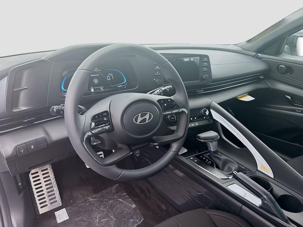 New 2026 Serenity White Hyundai SEL Sport image 7
