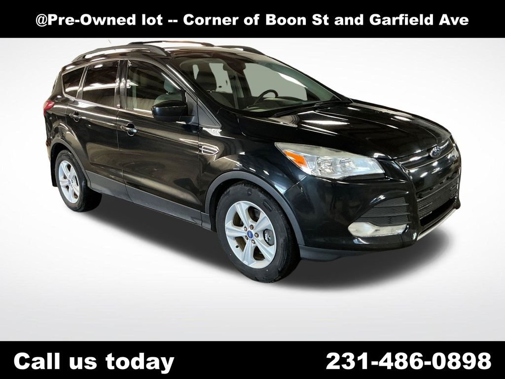 Used 2013 Black Ford SE image 7