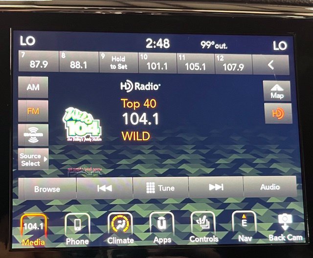 Used 2022 Red Jeep Laredo X image 14