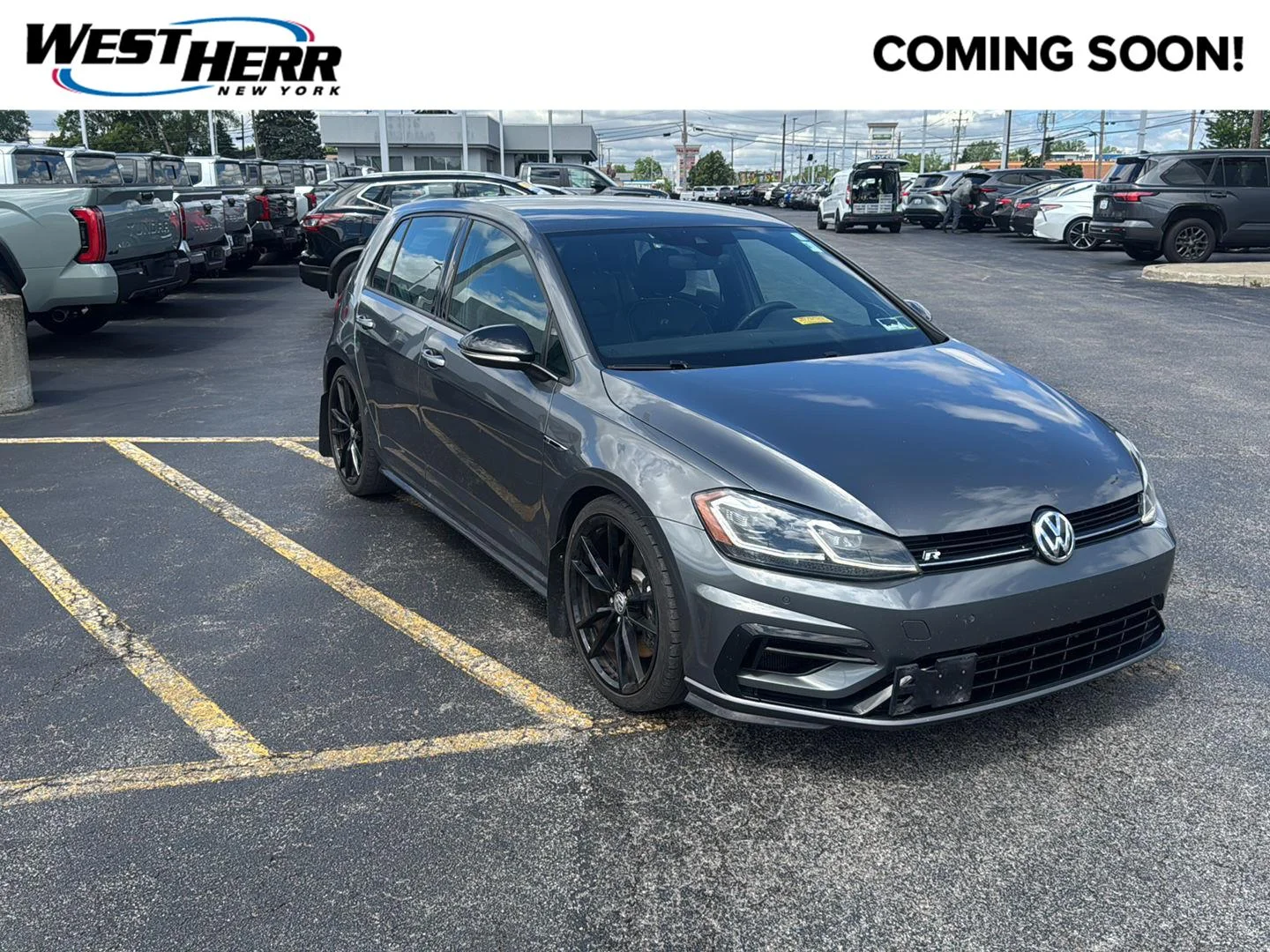 Used 2019 Indium Gray Metallic Volkswagen 4Motion image 1