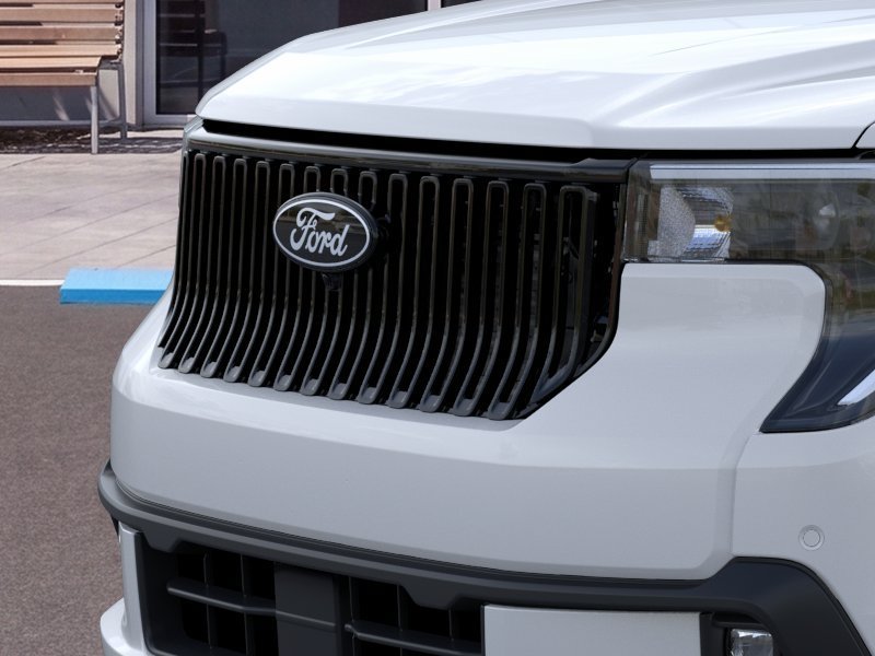New 2025 Oxford White Ford Lobo™ image 18