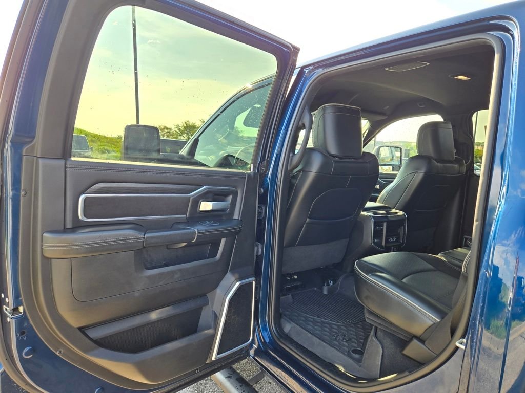 Used 2024 Blue Ram Laramie image 29