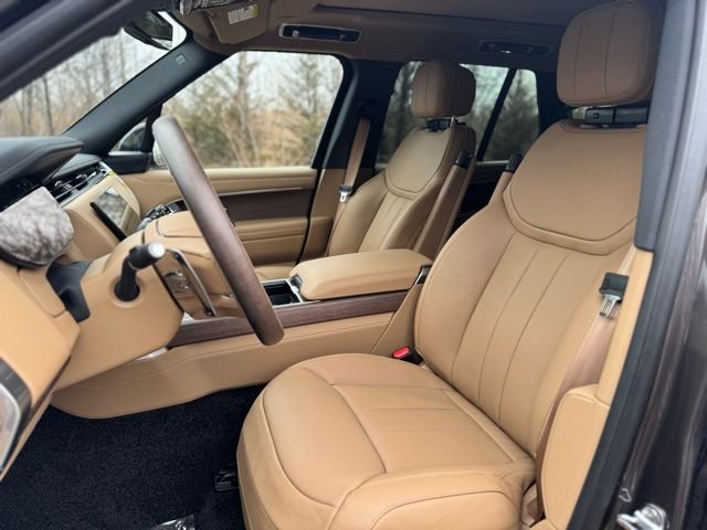 New 2026 Charente Grey Land Rover SE image 11